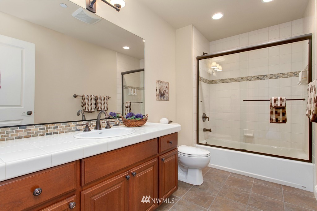 23435 35th Avenue Southeast Bothell, WA 98021 - Photo 20 of 24