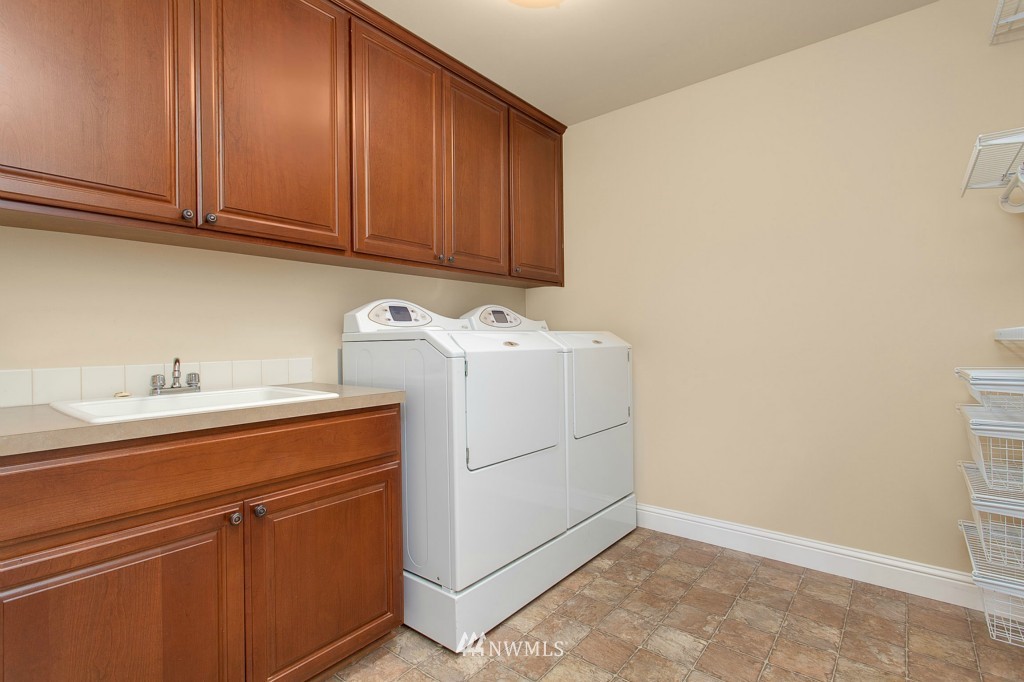 23435 35th Avenue Southeast Bothell, WA 98021 - Photo 21 of 24