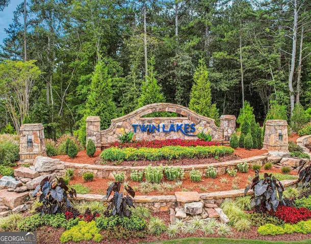an aerial view of a golf course with a yard