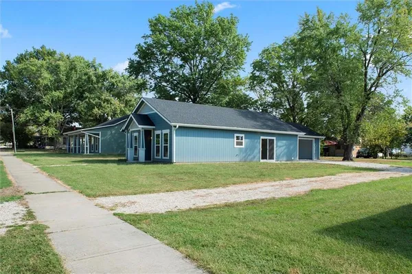 $265,000 | 706 North Main Street, Urich, MO 64788