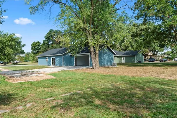 $265,000 | 706 North Main Street, Urich, MO 64788