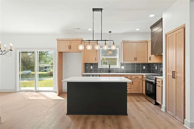 $274,900 | 706 North Main Street, Urich, MO 64788