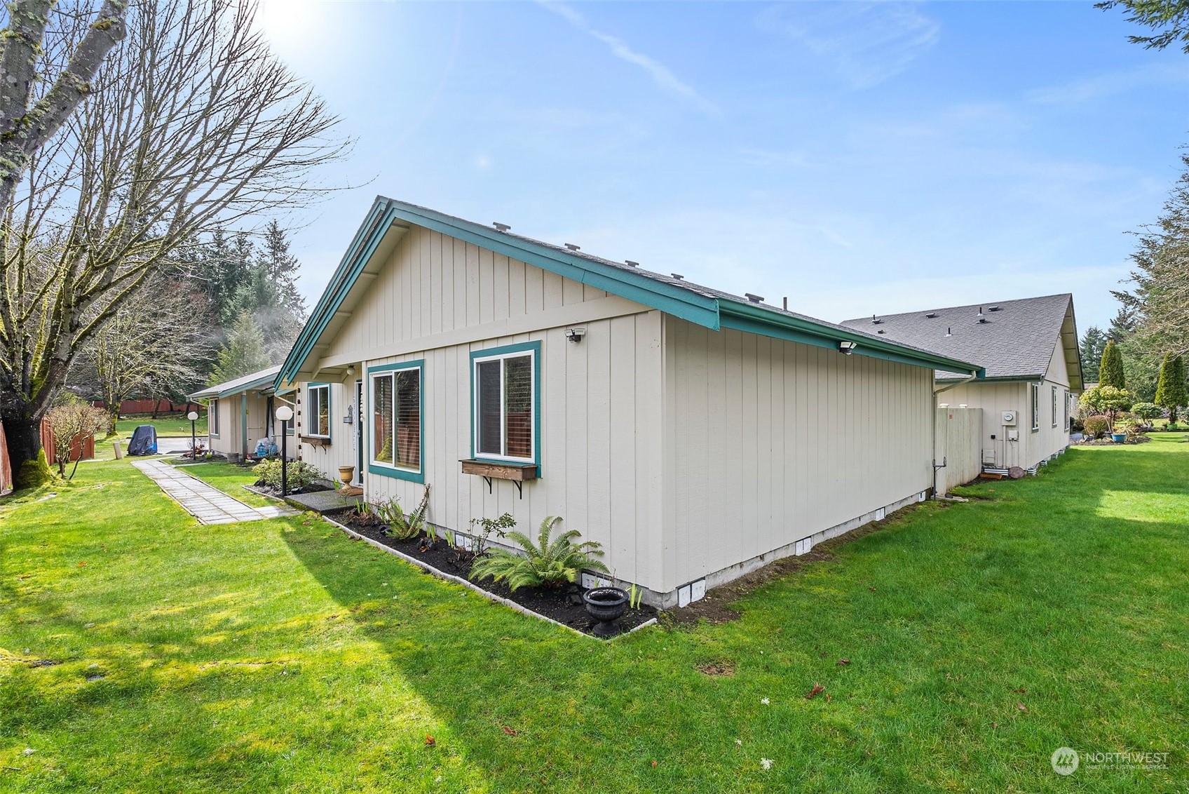 1488 Diamond Road Southeast Lacey, WA 98503 - Photo 4 of 38 Gallery Image 4