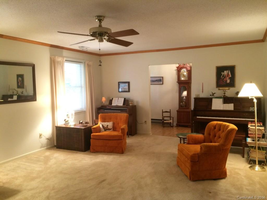 44482 Baldwin Road New London, NC 28127 - Photo 4 of 24 Gallery Image 4