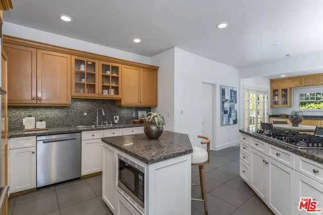 $2,795,000 | 1622 North Orange Grove Avenue, Los Angeles, CA 90046