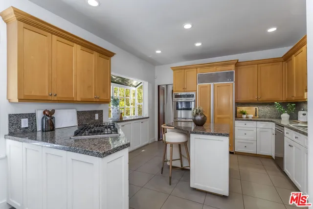 $2,795,000 | 1622 North Orange Grove Avenue, Los Angeles, CA 90046