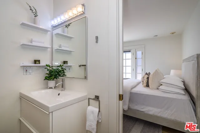 $2,795,000 | 1622 North Orange Grove Avenue, Los Angeles, CA 90046