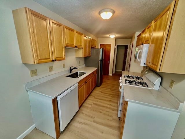 91 Winnacunnet Road, Unit 5 Hampton, NH 03842 - Photo 3 of 17