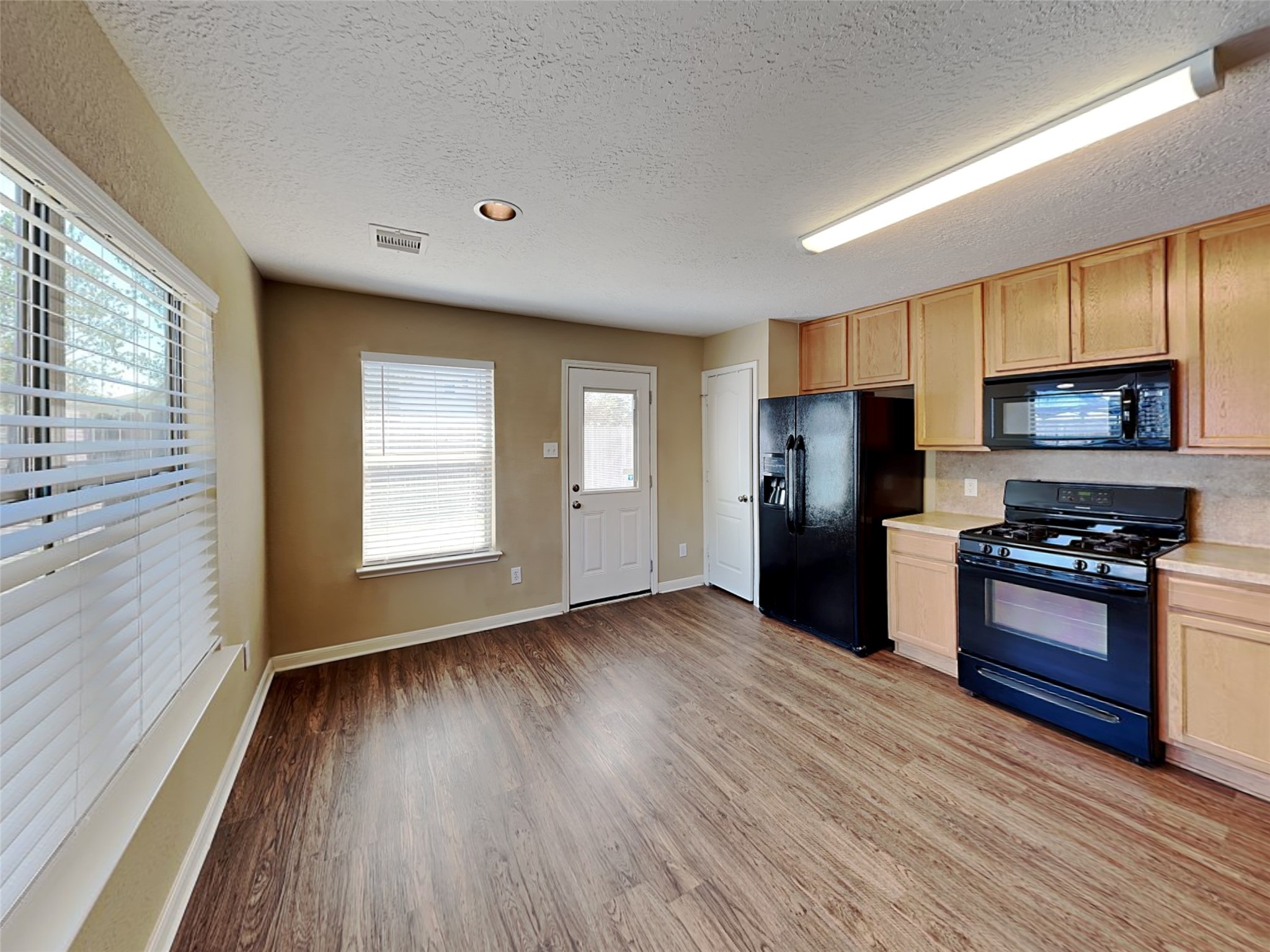 3030 Legends York Drive Spring, TX 77386 - Photo 3 of 18