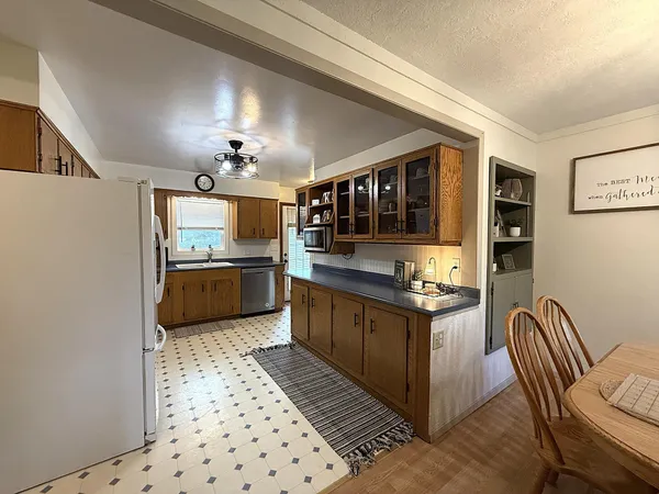 $175,000 | 421 9th Avenue, Madison, MN 56256