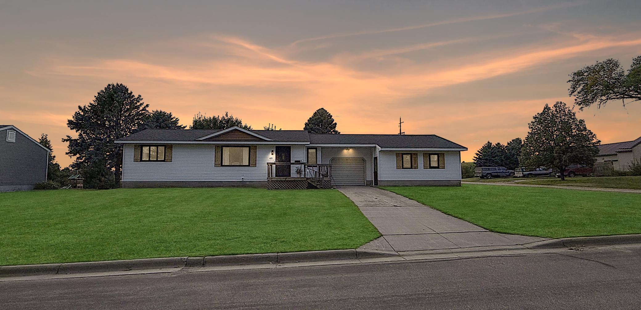 421 9th Avenue Madison, MN 56256 - Photo 2 of 56