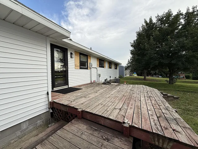 $184,900 | 421 9th Avenue, Madison, MN 56256