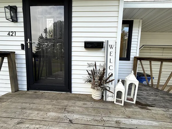 $175,000 | 421 9th Avenue, Madison, MN 56256