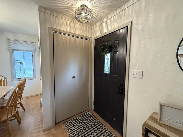 $184,900 | 421 9th Avenue, Madison, MN 56256