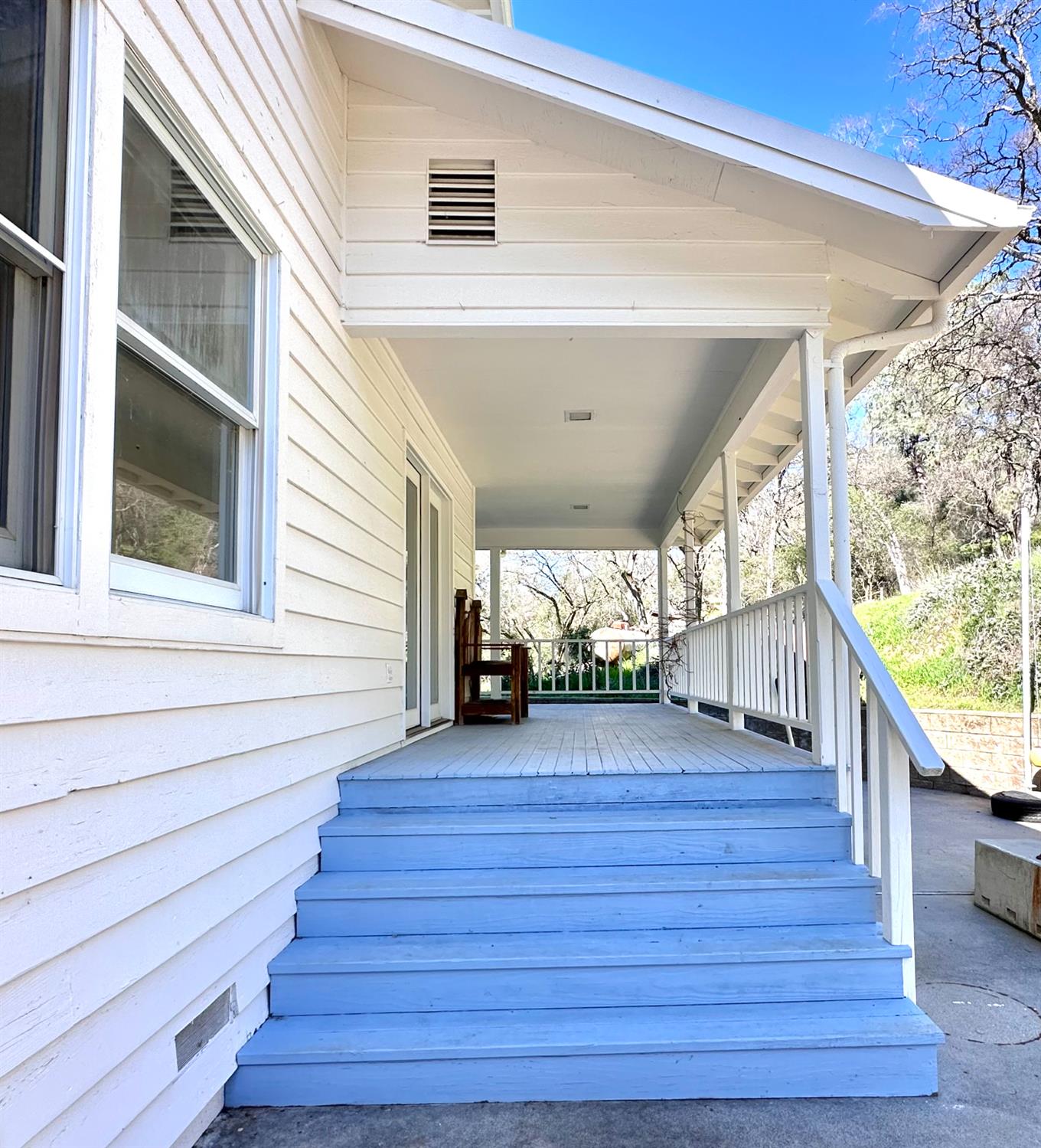1933 Appaloosa Road Angels Camp, CA 95222 - Photo 42 of 75 a view of a porch with wooden floor and stairs