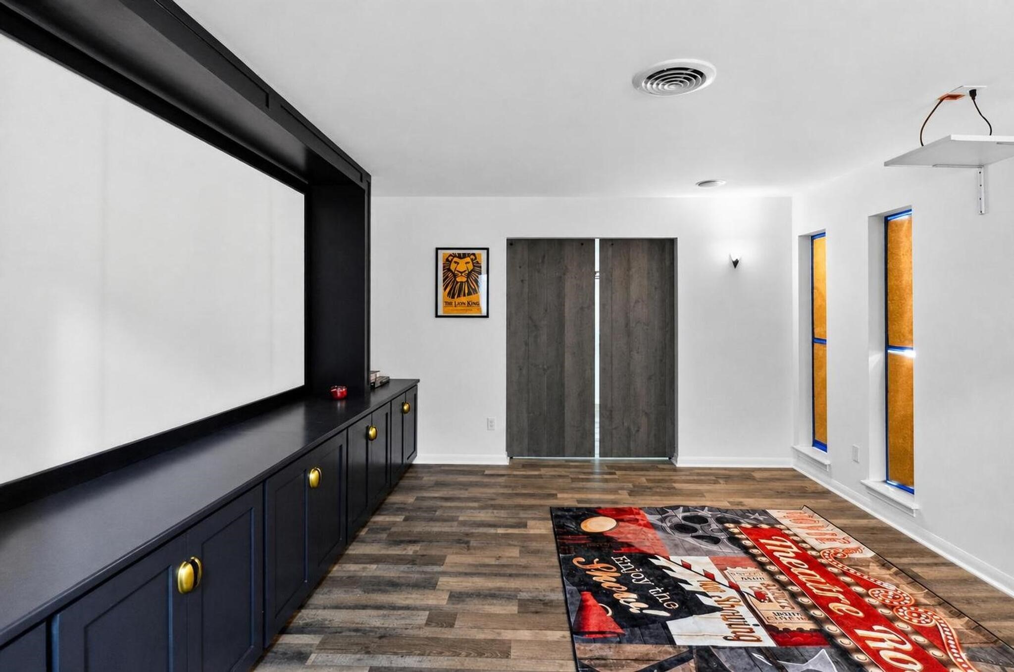 5675 Sylmar Road Houston, TX 77081 - Photo 7 of 31 Gallery Image 7