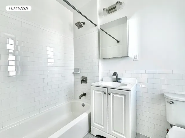 $999,000 | 148-09 Northern Boulevard, Unit 6A | Murray Hill - Flushing