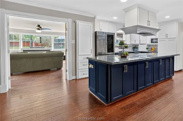 $799,000 | 913 Park Lane, Bryan, TX 77802