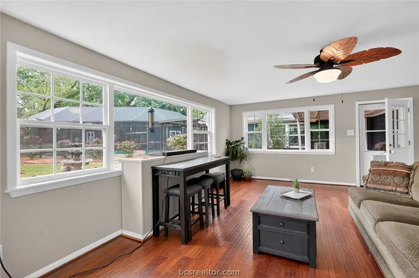 $799,000 | 913 Park Lane, Bryan, TX 77802