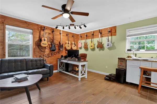 $799,000 | 913 Park Lane, Bryan, TX 77802