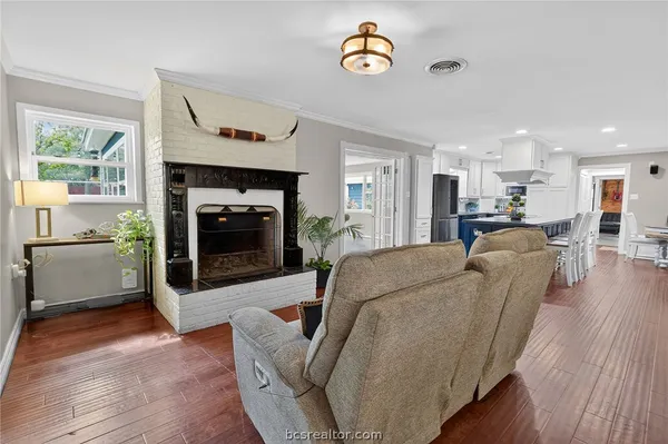 $799,000 | 913 Park Lane, Bryan, TX 77802