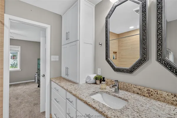 $799,000 | 913 Park Lane, Bryan, TX 77802