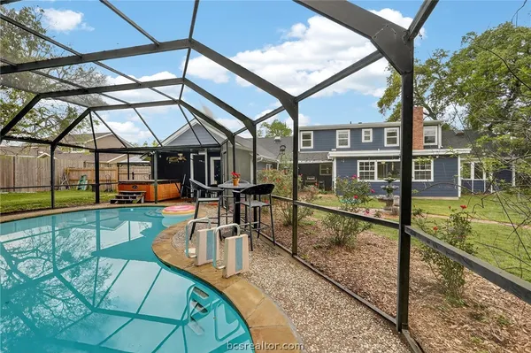 $799,000 | 913 Park Lane, Bryan, TX 77802