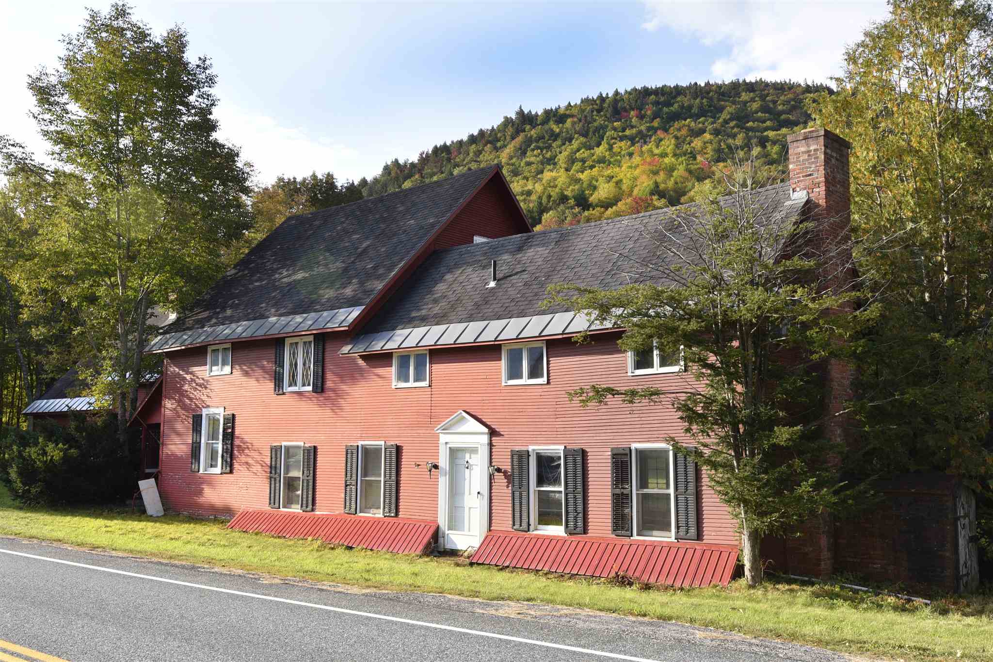 3833 Brandon Mountain Road Rochester, VT 05767 - Photo 1 of 31 Gallery Image 1