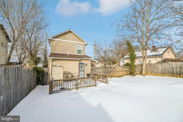 $330,000 | 6003 Seat Pleasant Drive, Capitol Heights, MD 20743