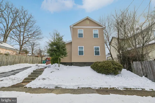 $330,000 | 6003 Seat Pleasant Drive, Capitol Heights, MD 20743