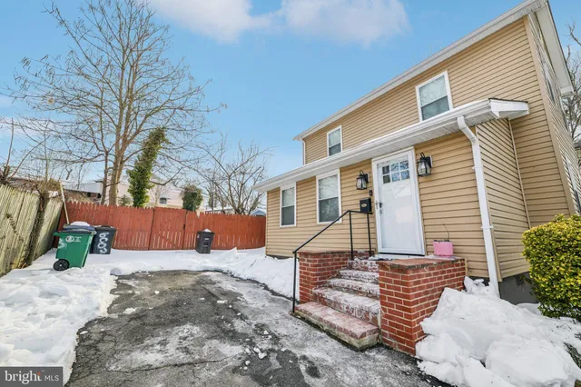 $330,000 | 6003 Seat Pleasant Drive, Capitol Heights, MD 20743