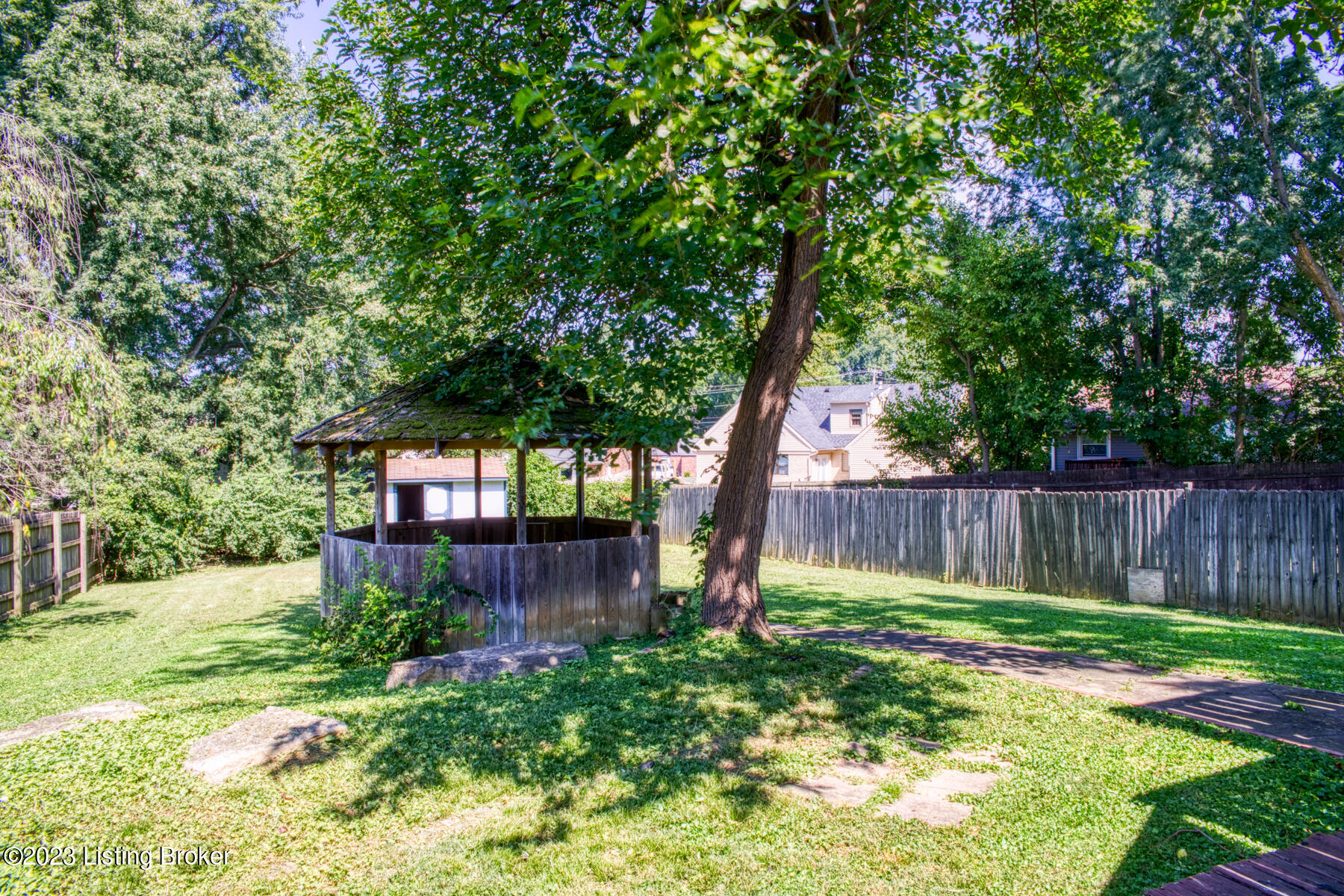 7704 Johnson School Road Louisville, KY 40291 - Photo 21 of 25 GSP-7704_Johnson_School_Rd-30