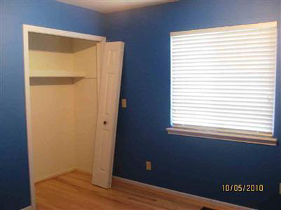1838 North Hacker Road Howell, MI 48843 - Photo 13 of 15 20260476-12.JPG