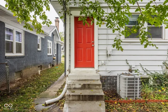 $189,000 | 3419 Carrollton Avenue, Indianapolis, IN 46205