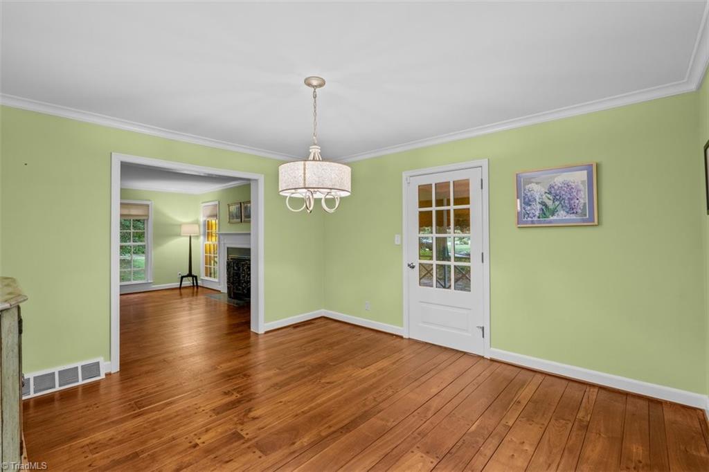 809 Hillcrest Drive High Point, NC 27262 - Photo 13 of 50