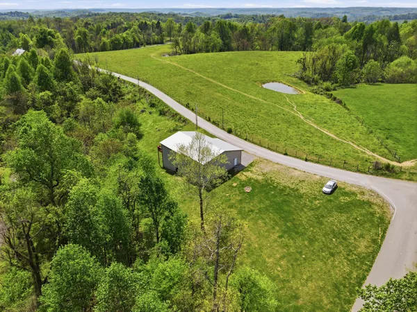 $300,000 | 1757 Buckeye Road, Fayetteville, TN 37334