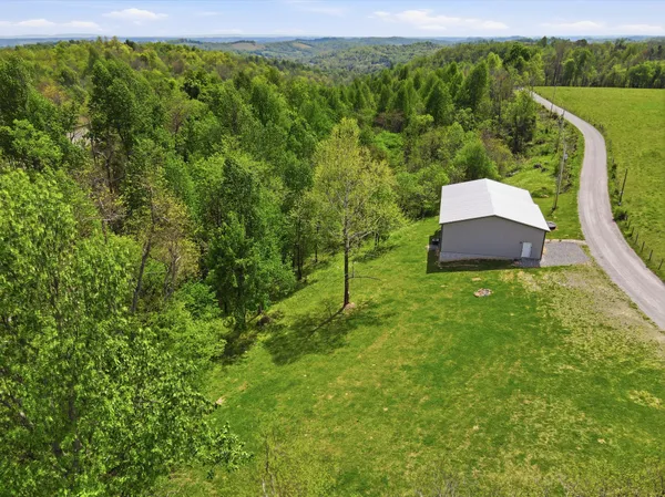 $300,000 | 1757 Buckeye Road, Fayetteville, TN 37334