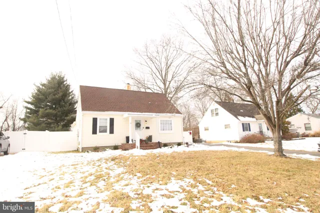 $475,000 | 39 Charles Bossert Drive, Bordentown, NJ 08505