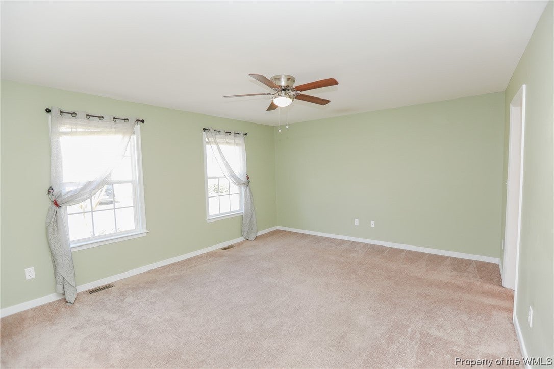 26 Mitchell Road Hampton, VA 23669 - Photo 3 of 42 Gallery Image 3