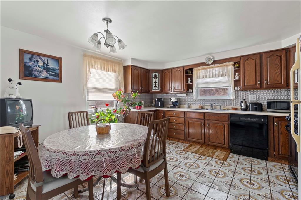 102 Long Road Pittsburgh, PA 15235 - Photo 8 of 29 Gallery Image 8