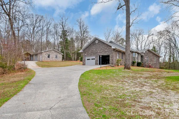 $450,000 | 1643 Old Pardue Road, Lancaster, SC 29720