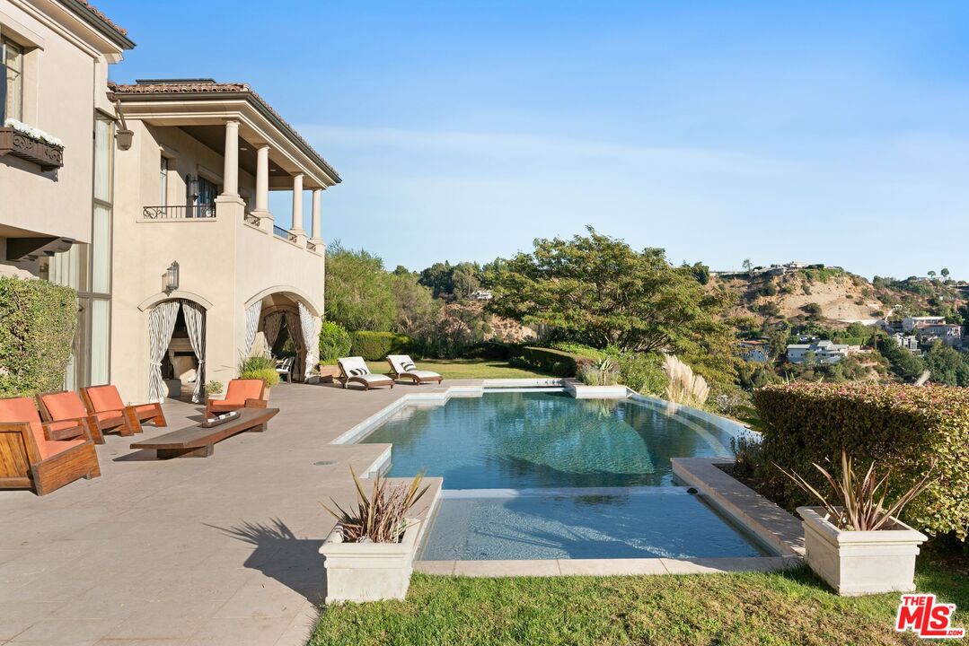 8 Beverly Ridge Terrace Beverly Hills, CA 90210 - Photo 56 of 74