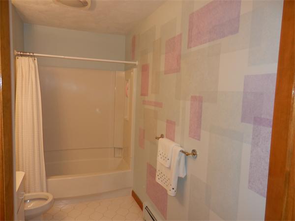 13 Coolidge Road Peabody, MA 01960 - Photo 7 of 12 Gallery Image 7