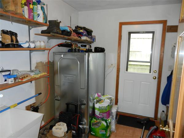 13 Coolidge Road Peabody, MA 01960 - Photo 8 of 12 Gallery Image 8