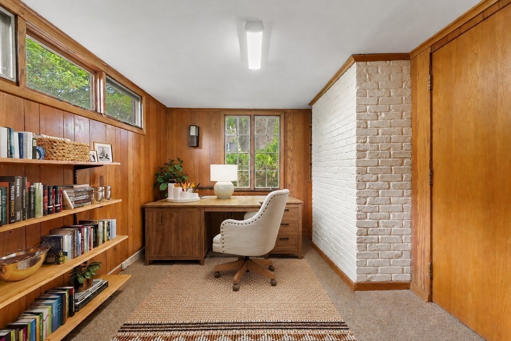 21 Whittlesey Road Newton, MA 02459 - Photo 10 of 26