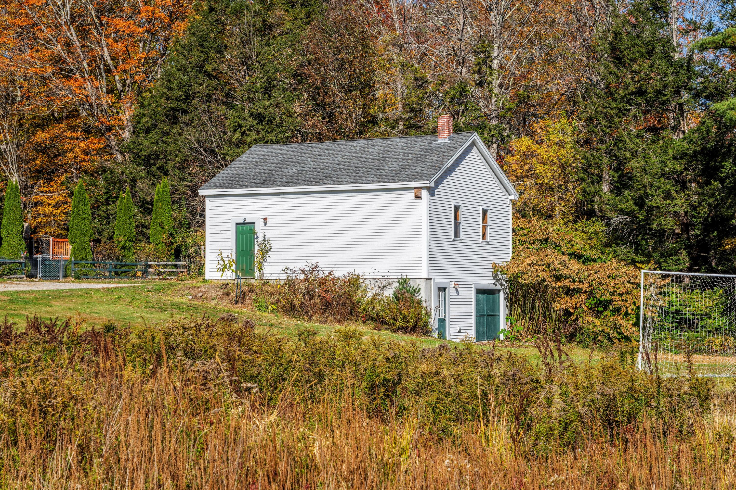 113 Capen Road Gardiner, ME 04345 - Photo 4 of 72 DSC03924