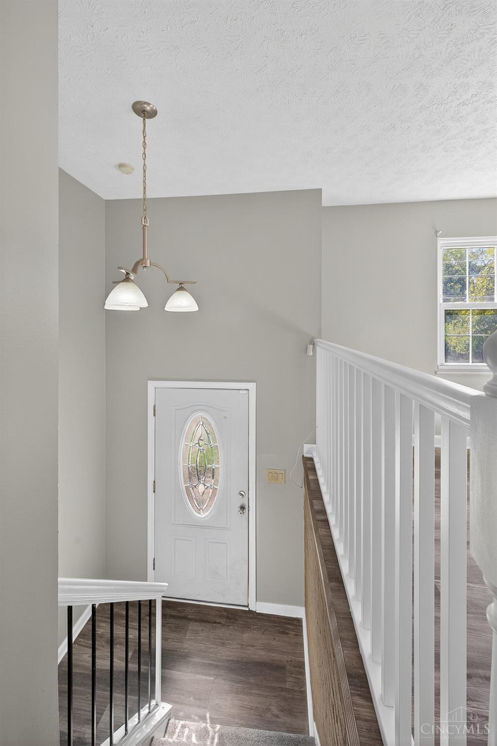 5468 Rapid Run Road Cincinnati, OH 45238 - Photo 5 of 44