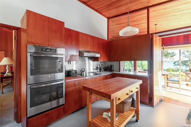 $10,000 | 189 Old Harbor Road, New Suffolk, NY 11956