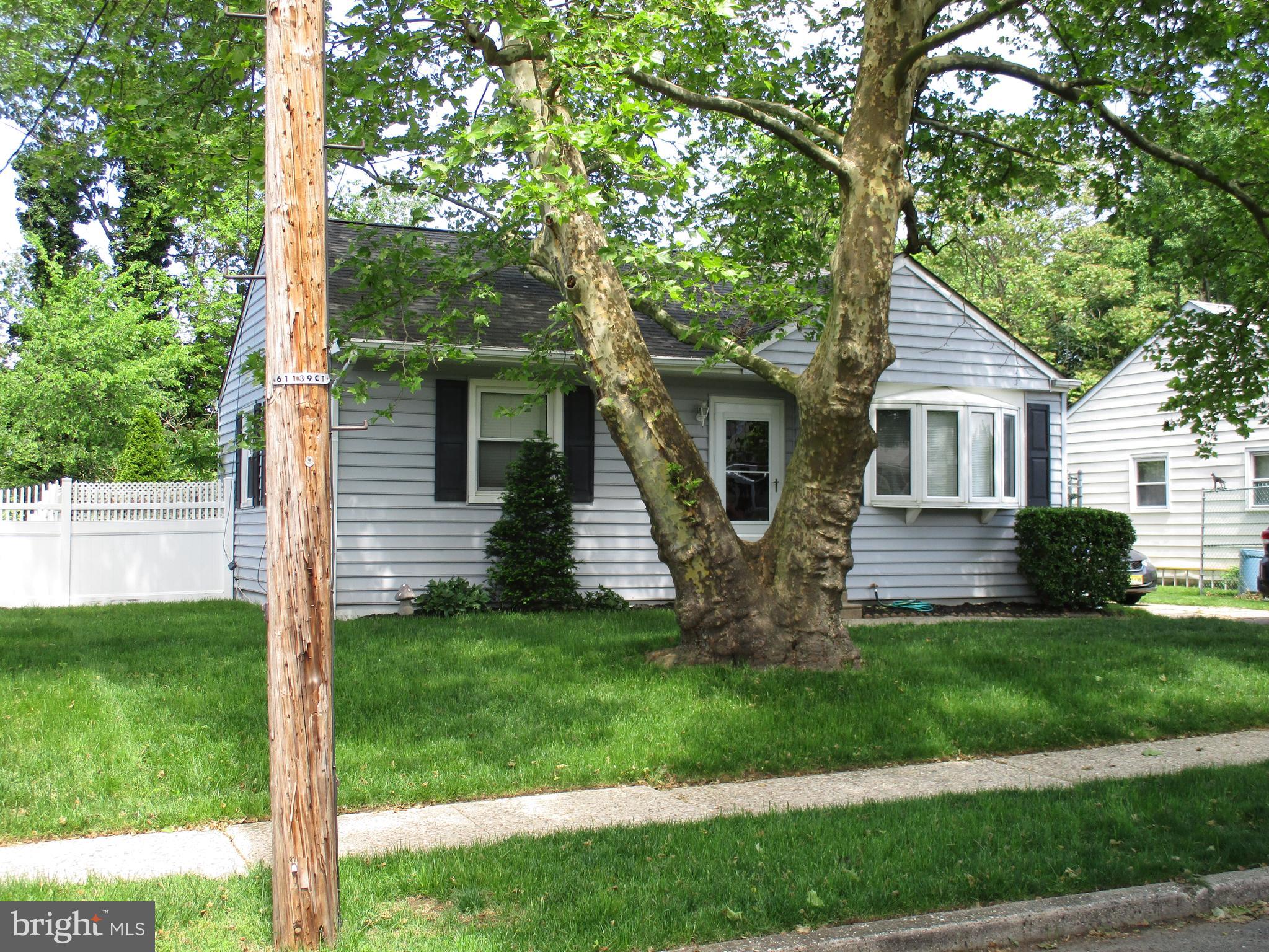 25 Overbrook Avenue Maple Shade, NJ 08052 - Photo 3 of 17 Gallery Image 3