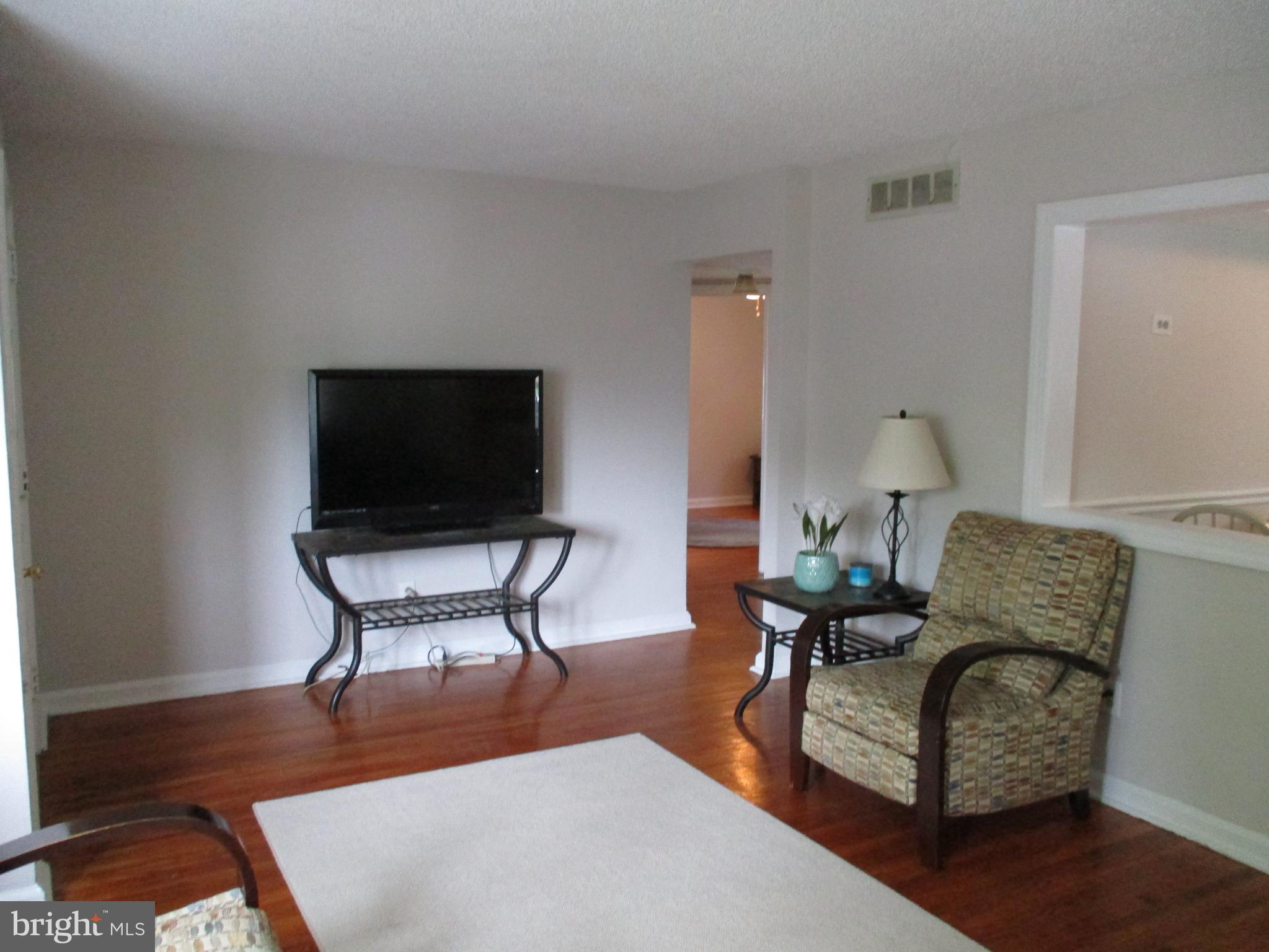 25 Overbrook Avenue Maple Shade, NJ 08052 - Photo 6 of 17 Gallery Image 6